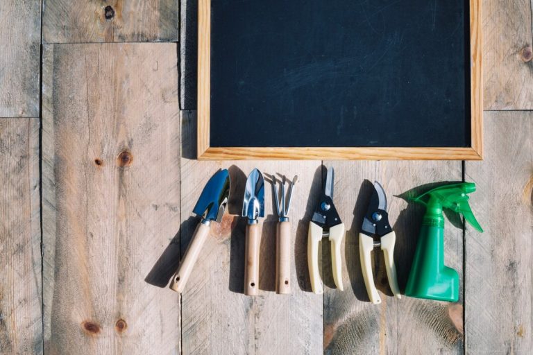 Garden tool maintenance